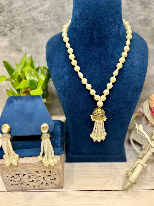 White Pearl Celeb Necklace