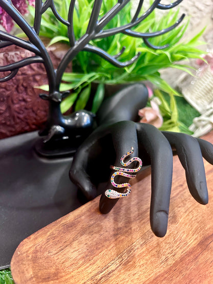 Snake lovers ring