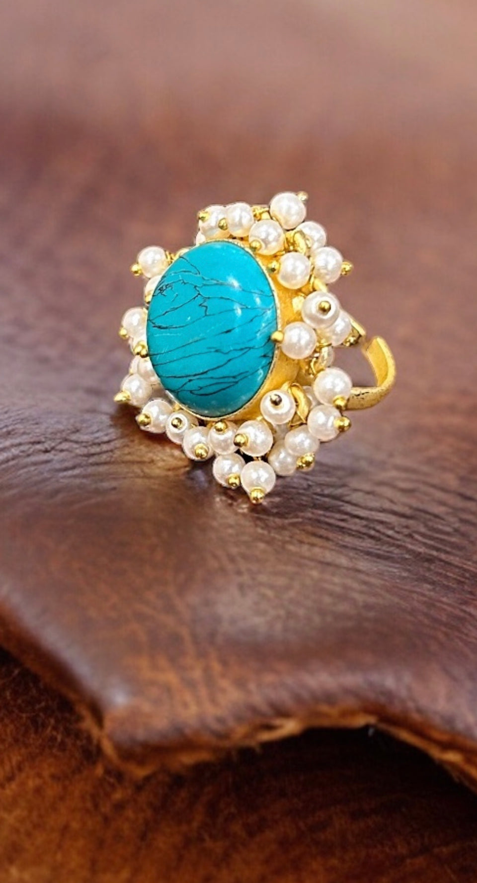 Divine blue cluster pearl ring