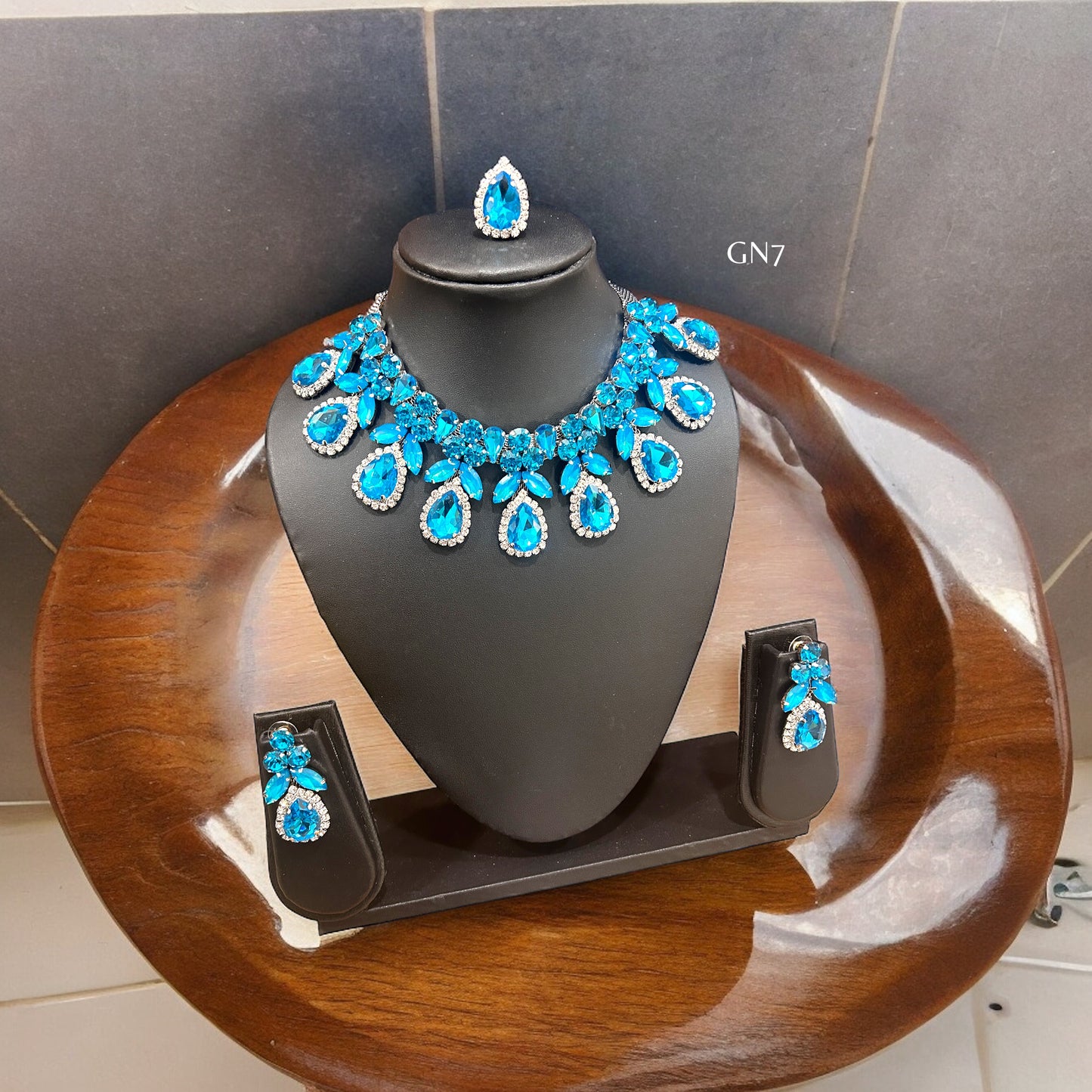 Apsara Turquoise