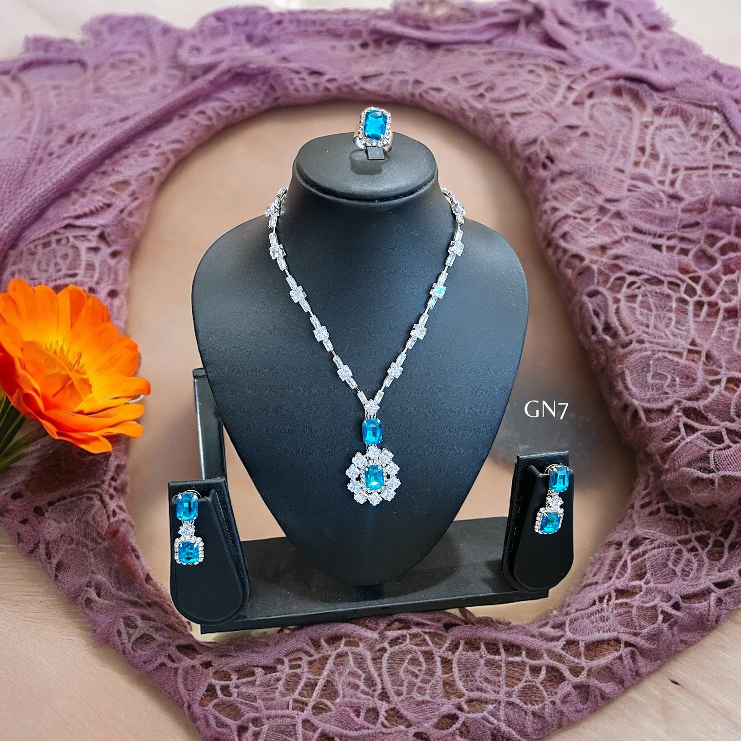 Preeti ocean necklace set