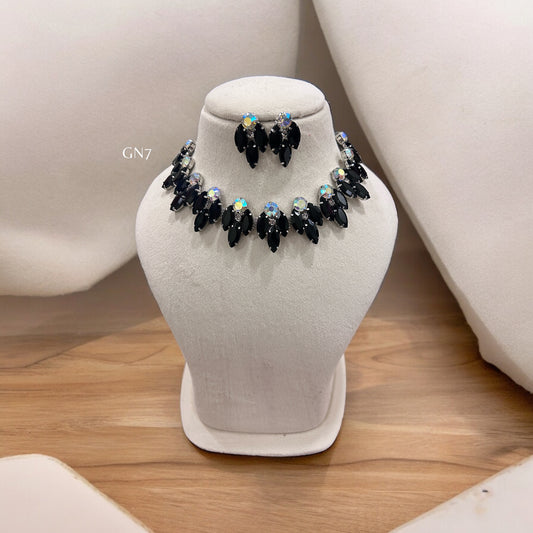 Prerna black necklace set