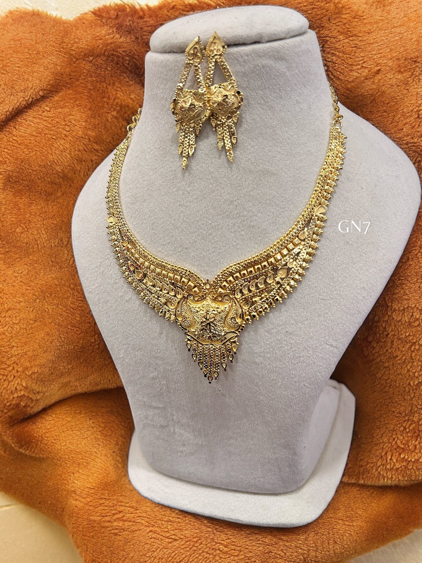 Bhakti necklace set