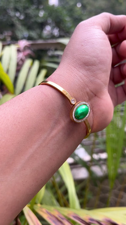 emerald gold bracelet